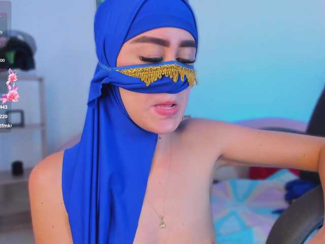 Alina-Malak live cam on BongaCams