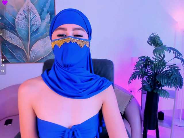 Alina-Malak live cam on BongaCams
