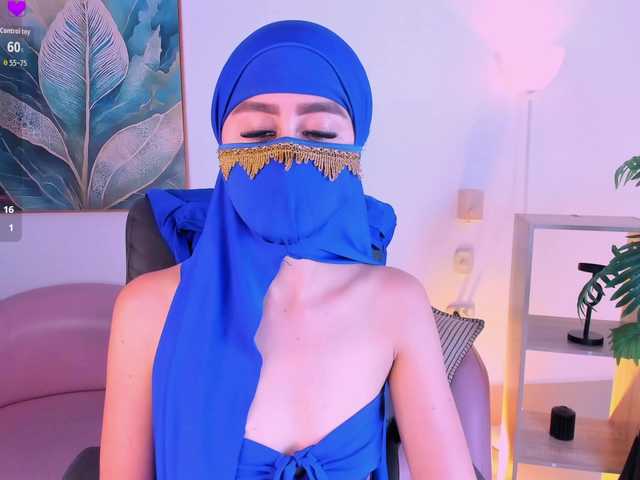 Alina-Malak live cam on BongaCams
