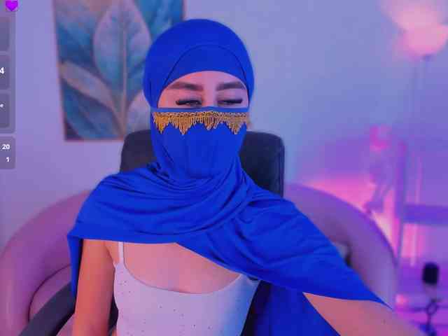 alina-malak's live room