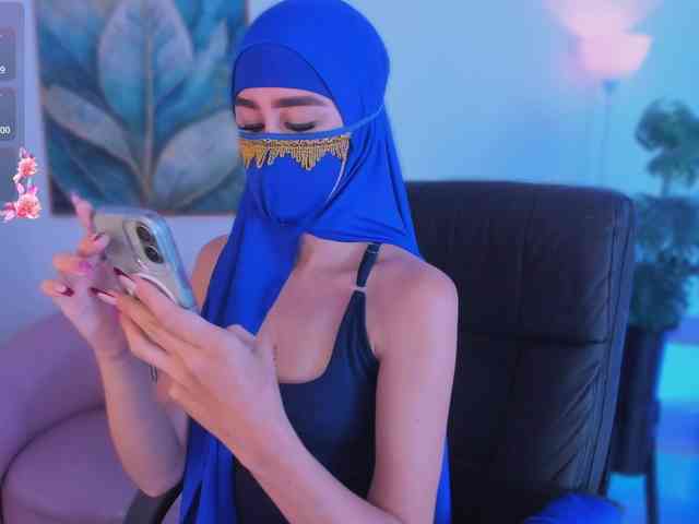 Alina-Malak Alina-Malak