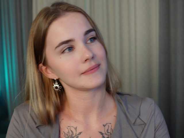 liavella live cam on BongaCams
