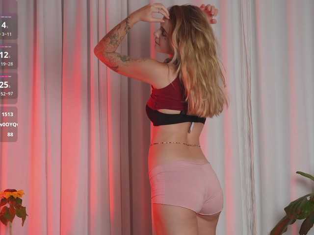 liavella live cam on BongaCams