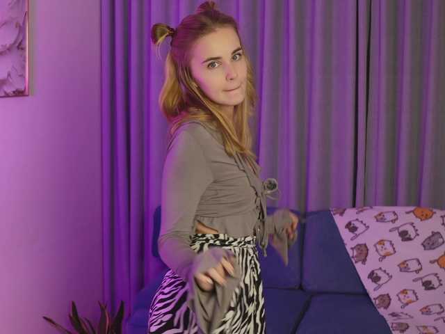 liavella live cam on BongaCams