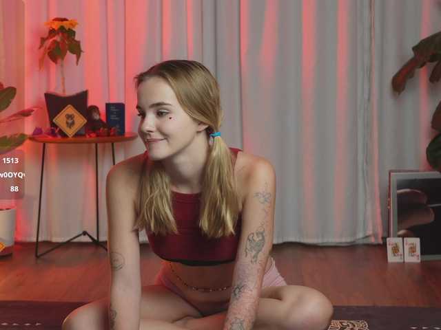 liavella live cam on BongaCams