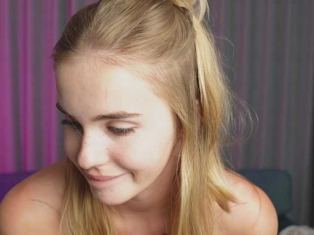 liavella live cam on BongaCams