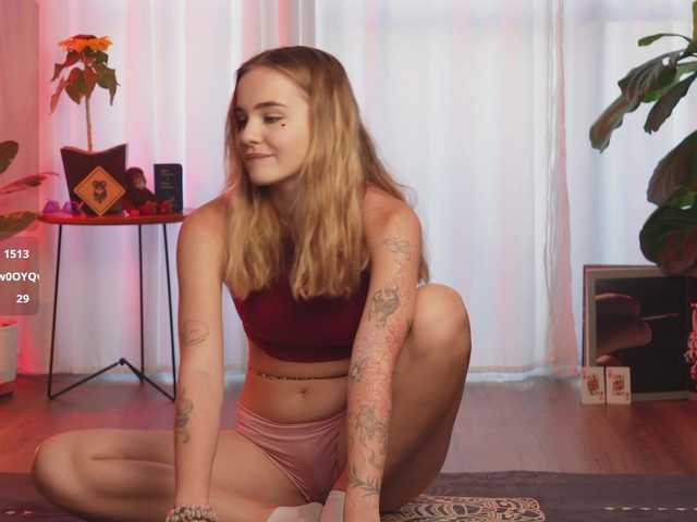 liavella live cam on BongaCams