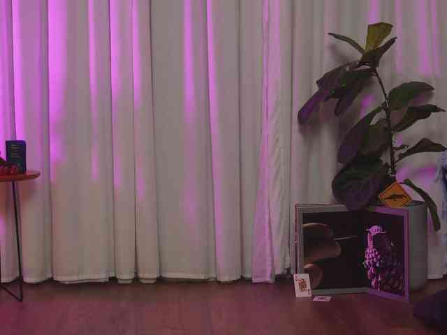 liavella webcam