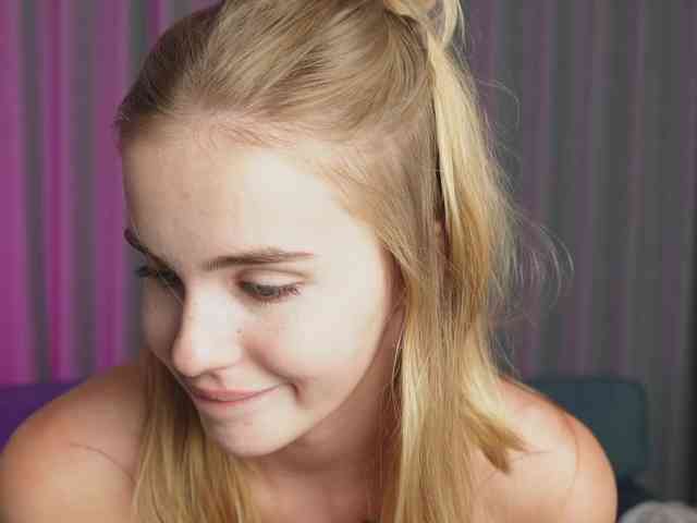 liavella webcam