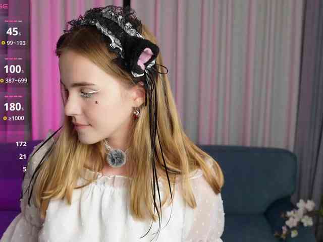 liavella webcam