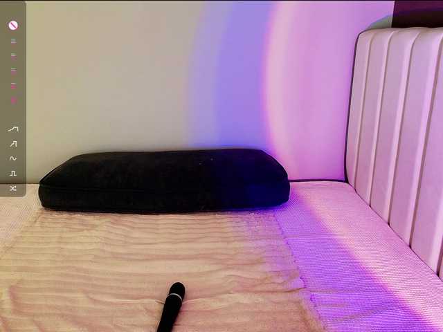 dixixii live cam on BongaCams