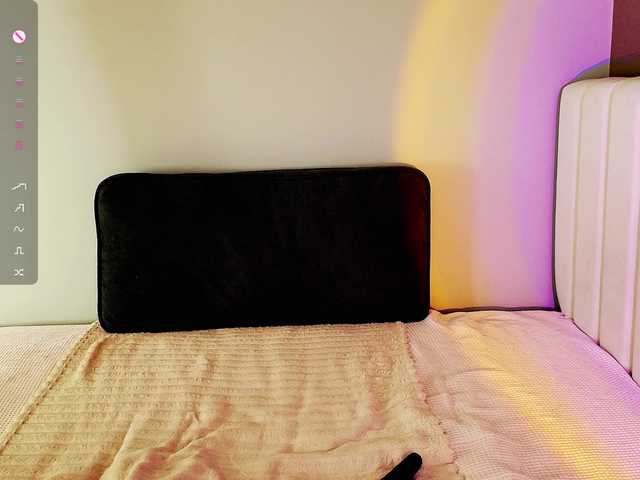 dixixii live cam on BongaCams