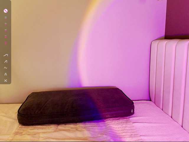dixixii live cam on BongaCams