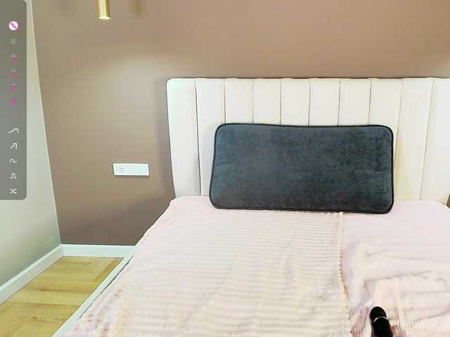 dixixii live cam on BongaCams