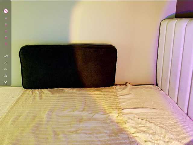 dixixii live cam on BongaCams