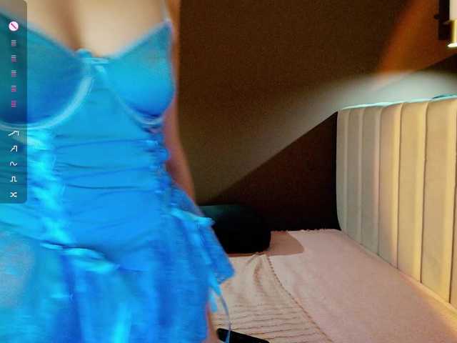 dixixii live cam on BongaCams