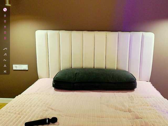 dixixii live cam on BongaCams