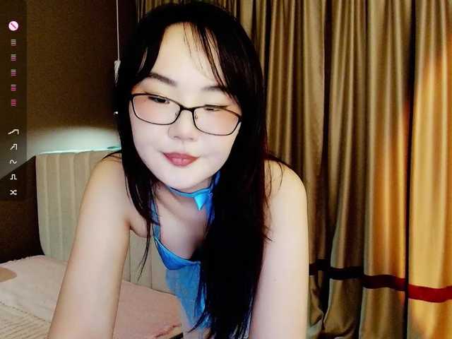 dixixii live cam on BongaCams