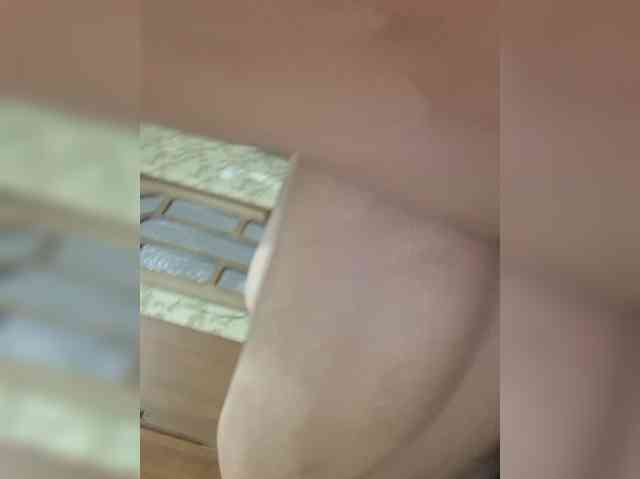 Evelina130399 webcam