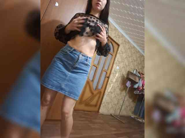 Evelina130399 webcam