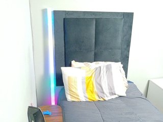 SpicedDove's Live Webcam