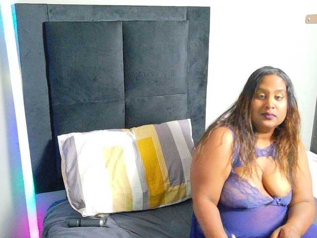 SpicedDove live cam on BongaCams