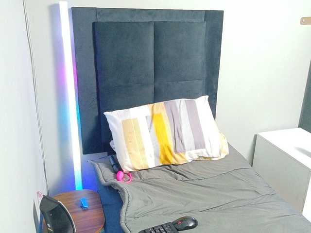 SpicedDove live cam on BongaCams
