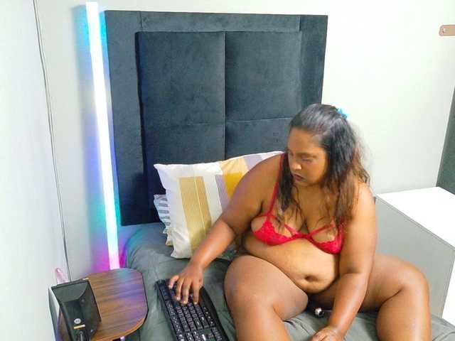 SpicedDove live webcam show