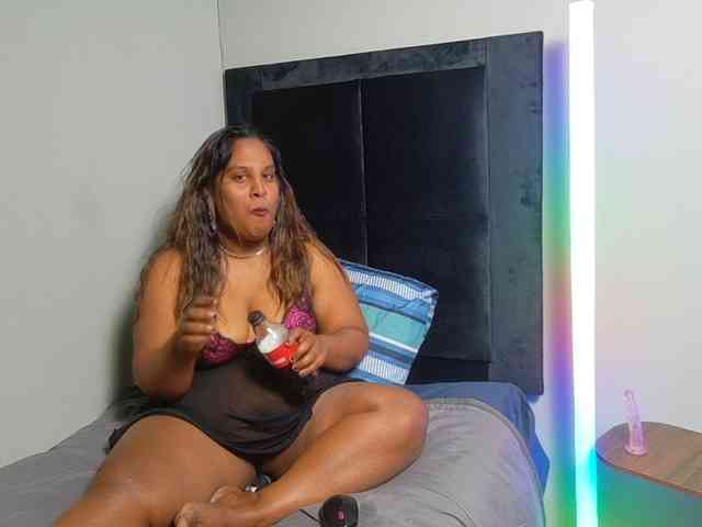 SpicedDove webcam