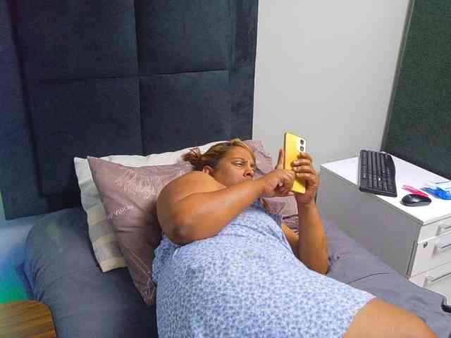 SpicedDove webcam