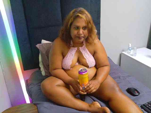 SpicedDove webcam