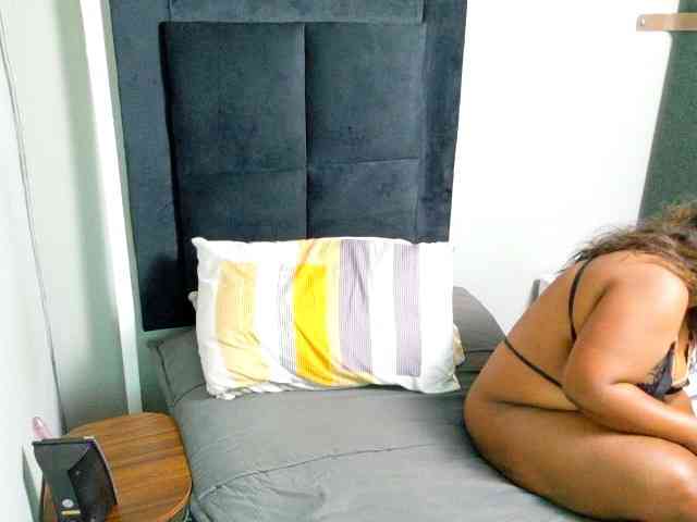 SpicedDove webcam