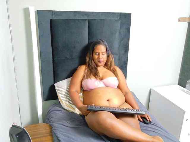 SpicedDove webcam
