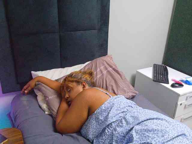 SpicedDove webcam