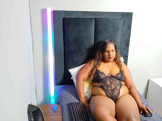 SpicedDove webcam