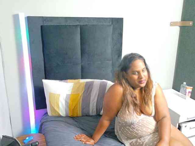 SpicedDove webcam