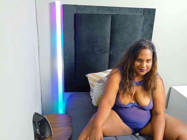 SpicedDove webcam