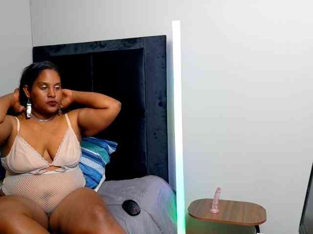 SpicedDove webcam