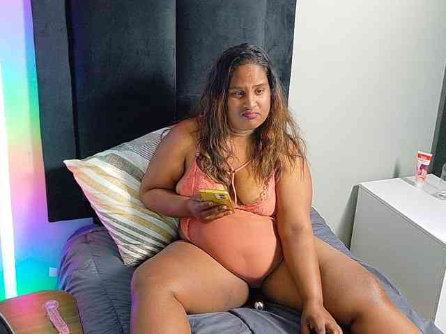 SpicedDove webcam