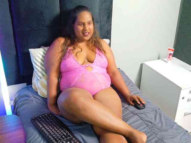 SpicedDove webcam