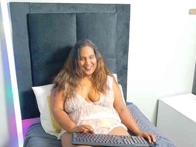 SpicedDove webcam