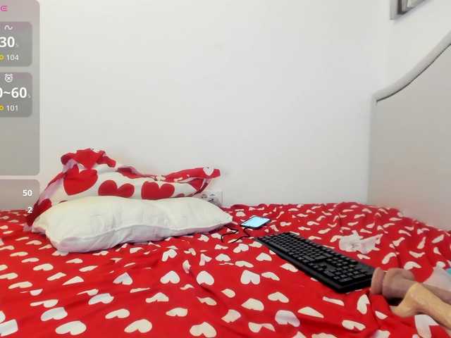 le modèle Kinky-Jessyy est en webcam porno dans un show sur le site bongacams, il possède les tags suivants: White/Caucasian,Brunette,Shaved