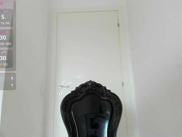 Kinky-Jessyy live webcam show