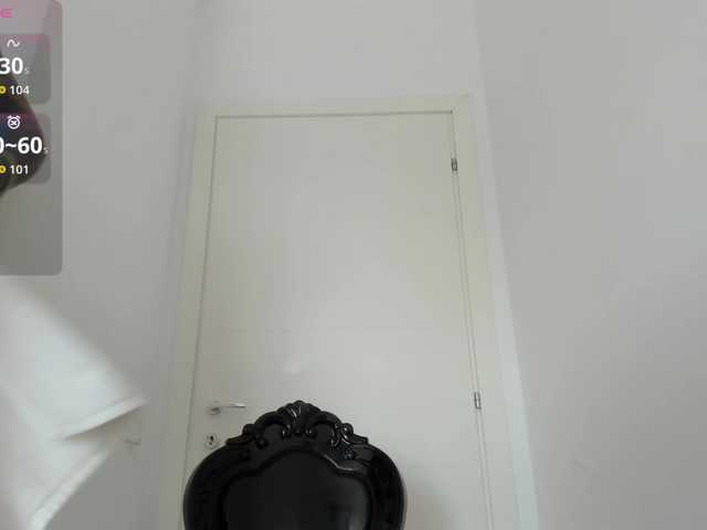 Kinky-Jessyy live webcam show