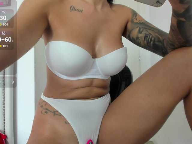 Kinky-Jessyy live cam on BongaCams