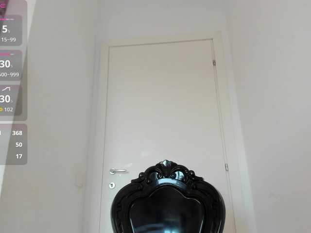 Kinky-Jessyy live webcam show