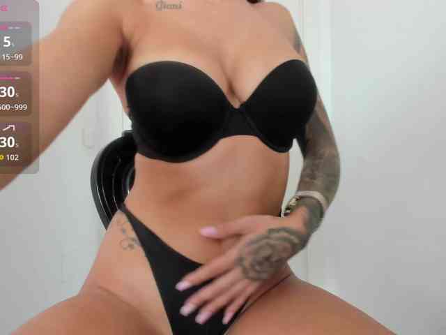 Kinky-Jessyy