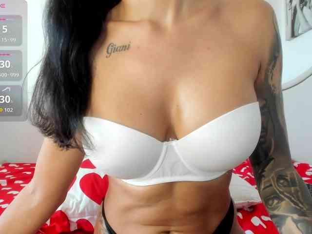 Kinky-Jessyy webcam