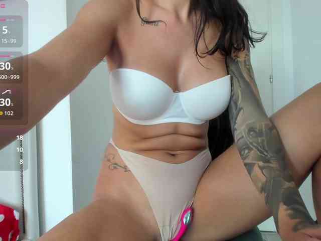 Kinky-Jessyy Kinky-Jessyy