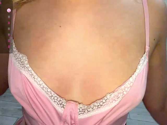 VenitaLia live cam